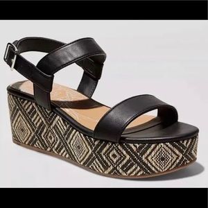 Platform Sandals Sz 7